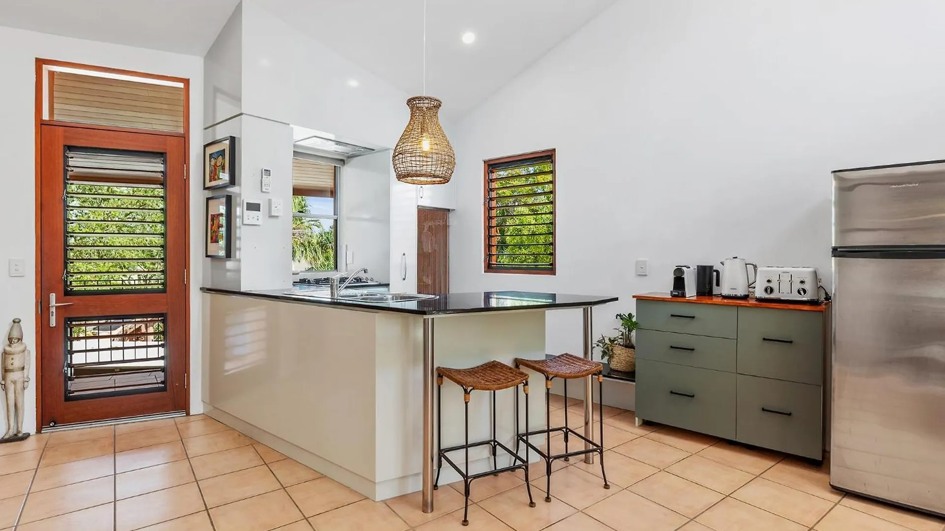 Noosa Private Sanctuary, Walking Distance To Beach Lägenhet Noosa Heads