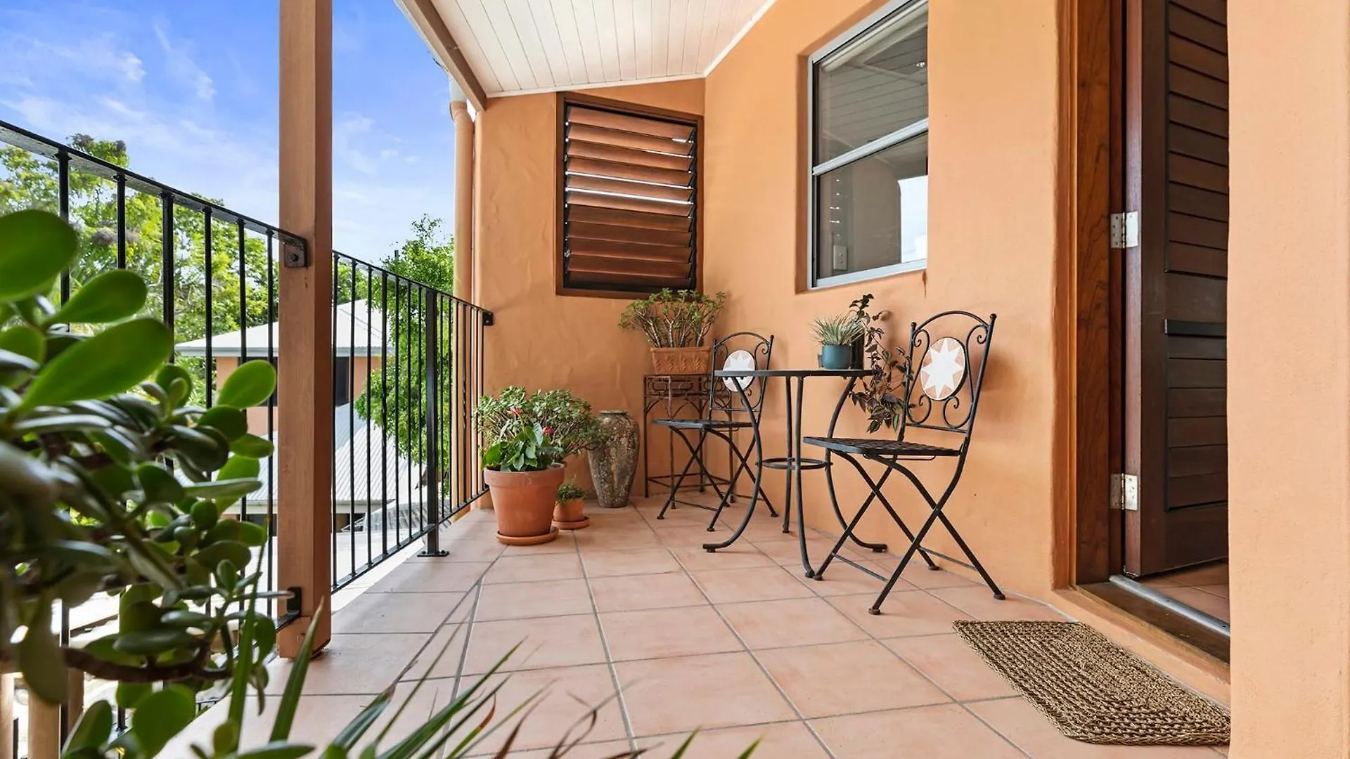 Lägenhet Noosa Private Sanctuary, Walking Distance To Beach
