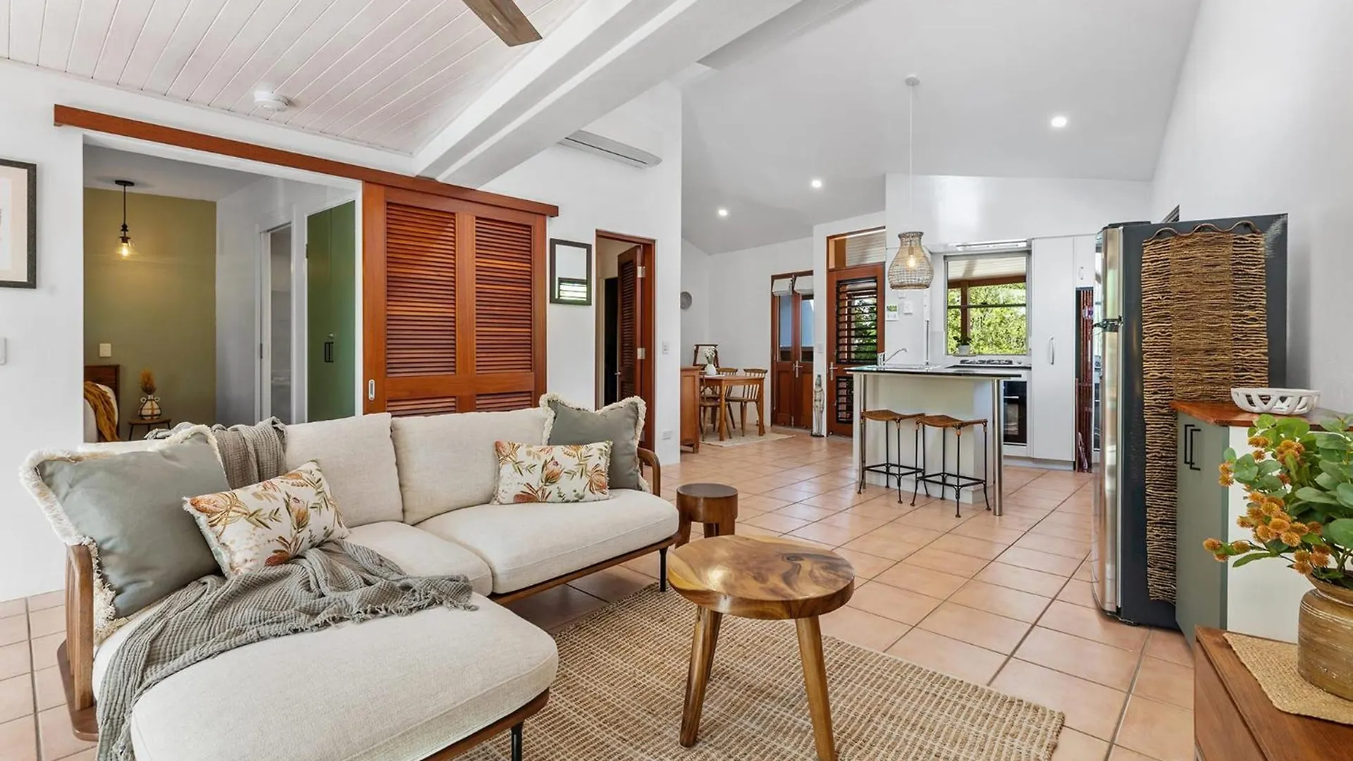 Noosa Private Sanctuary, Walking Distance To Beach Apartman
